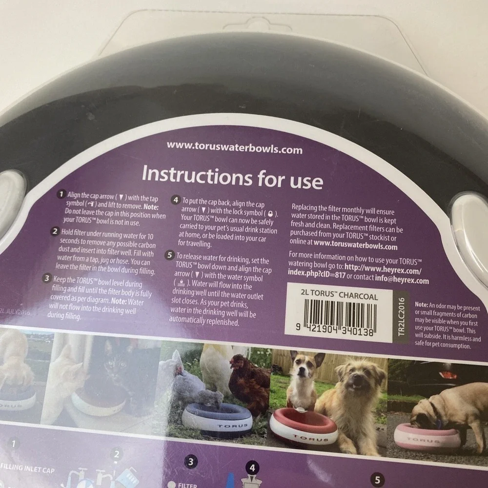 TORUS Travel Filtered Pet Water Bowl for Dogs ~ Holds 2 Liters Lock Knob gray